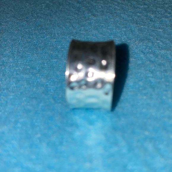 HAMMERED FINISH Wide band cross silver tone ring boho size 9.5 - Picture 3 of 9